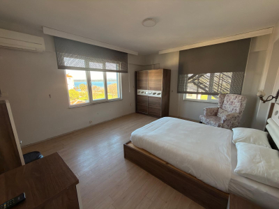 Deniz Manzaralı Çift Kişilik Oda