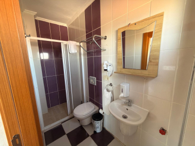 Deniz Manzaralı Çift Kişilik Oda